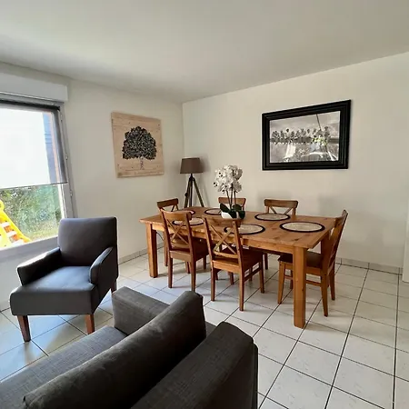 Avec Jacuzzi Et Jardin - Jusqu'a 8 Pers - * Nantes